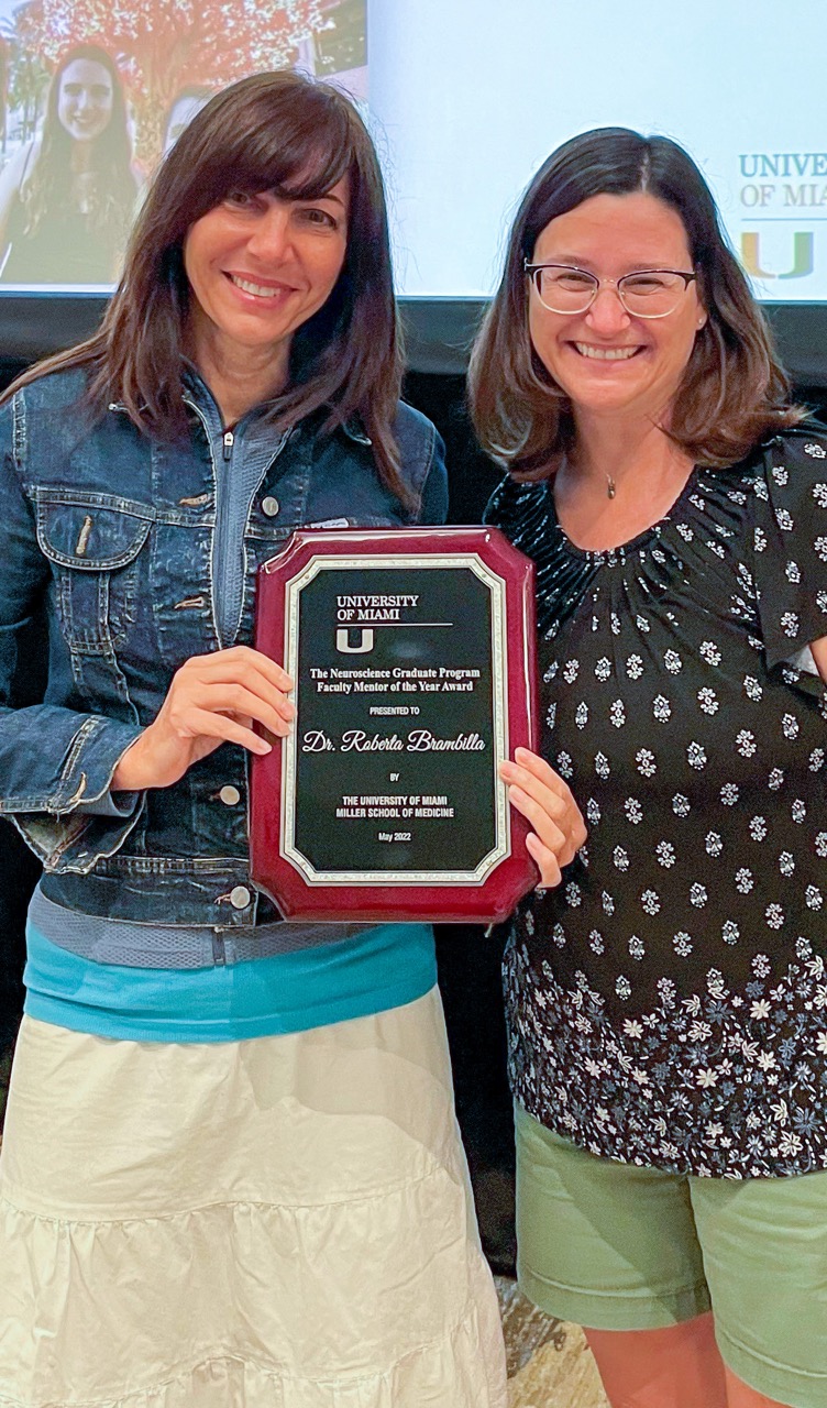 Roberta Brambilla receives Dissertation Mentor Award
