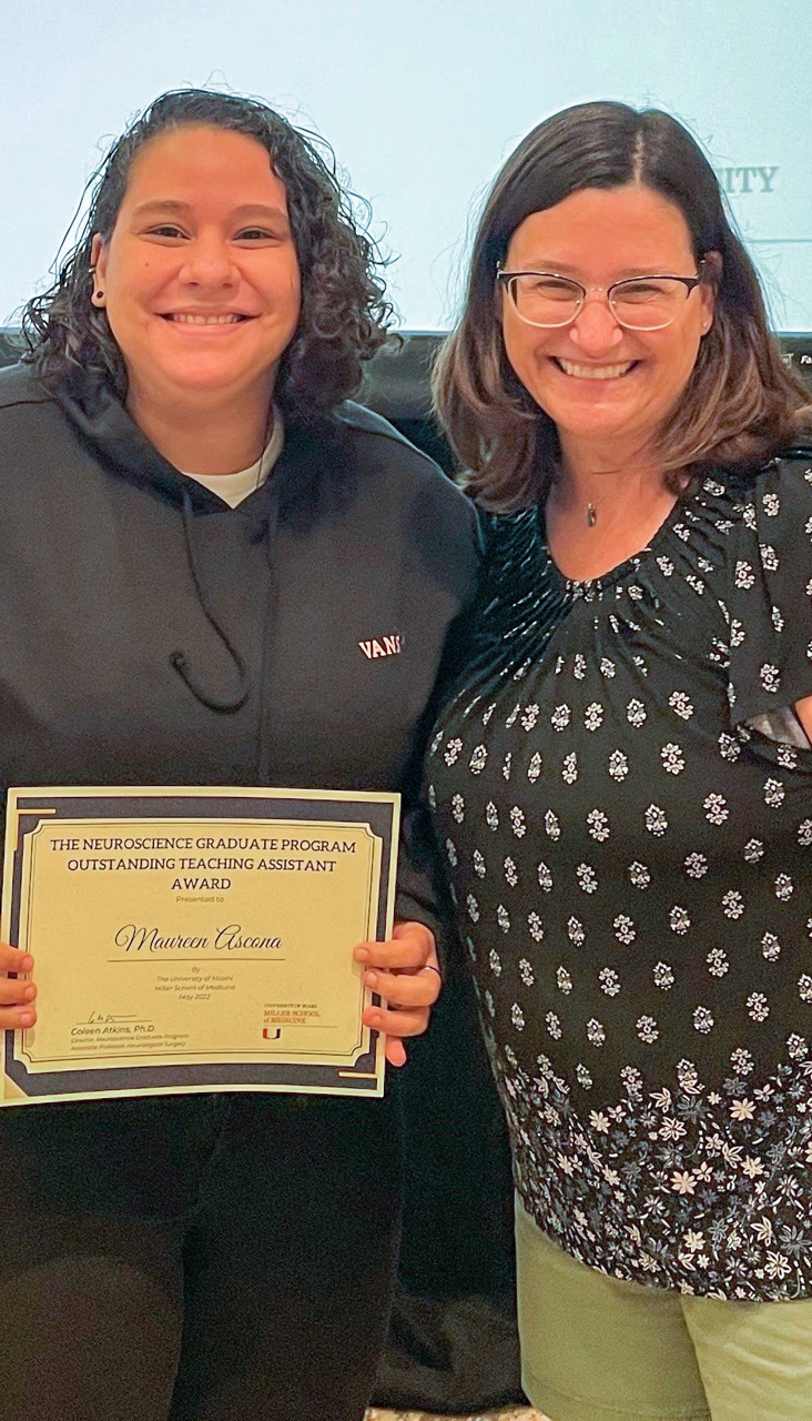 PhD Student Maureen Ascona received Outstanding Teaching Assistant Award