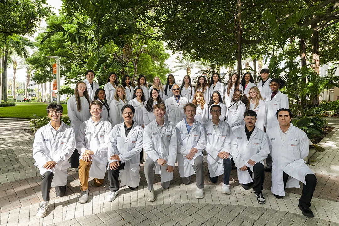SURF Group Photo on campus
