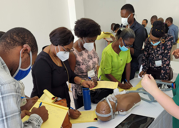 Miller School Clinicians Provide Noninvasive Ventilation