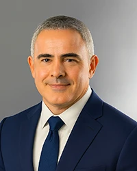 headshot of pedro leal